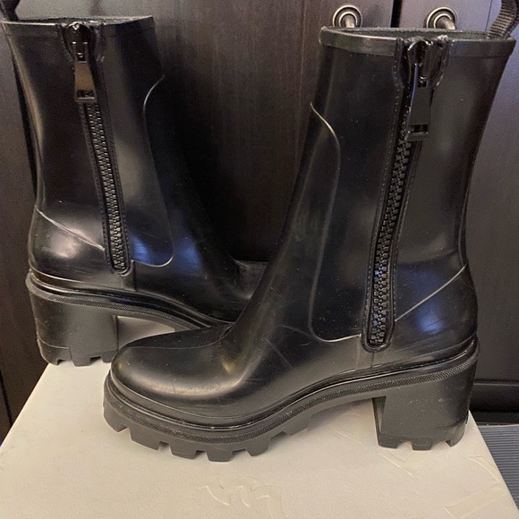 Moncler Chunky Boots - Picture 3 of 4